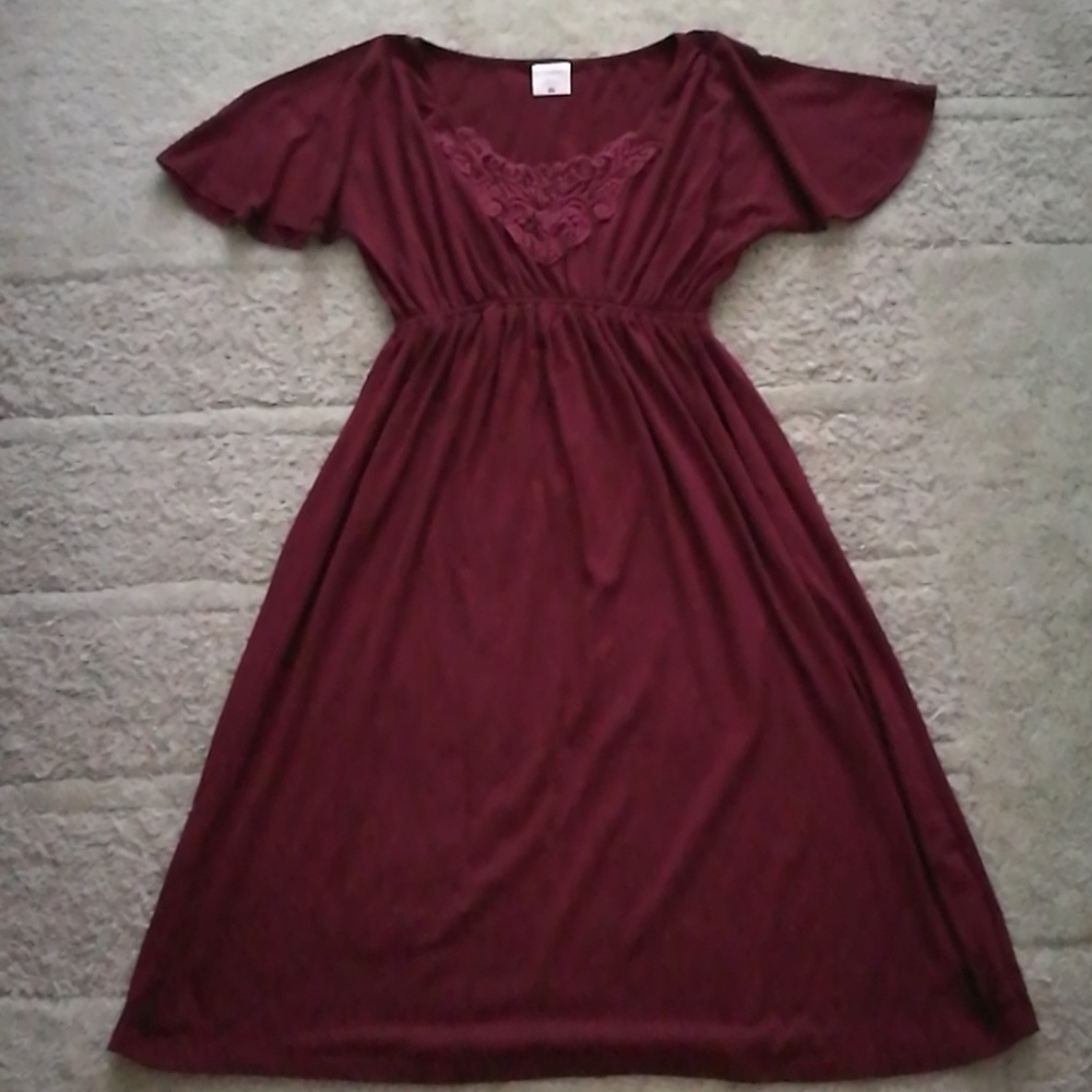 Motherhood Maternity short sleeve dress size small